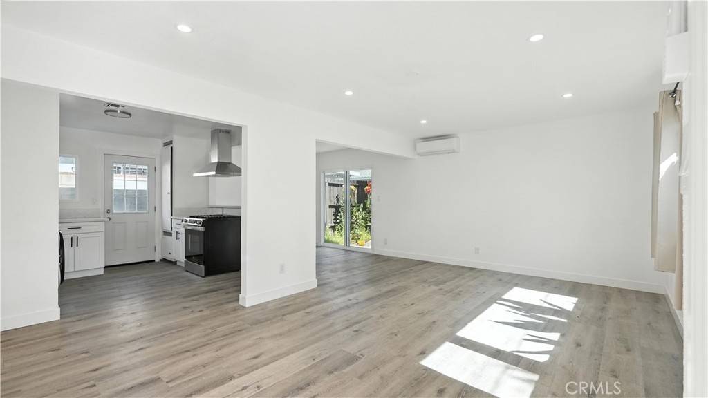 Inglewood, CA 90303,3659 110th