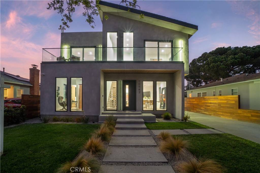 Culver City, CA 90230,10943 Pickford WAY