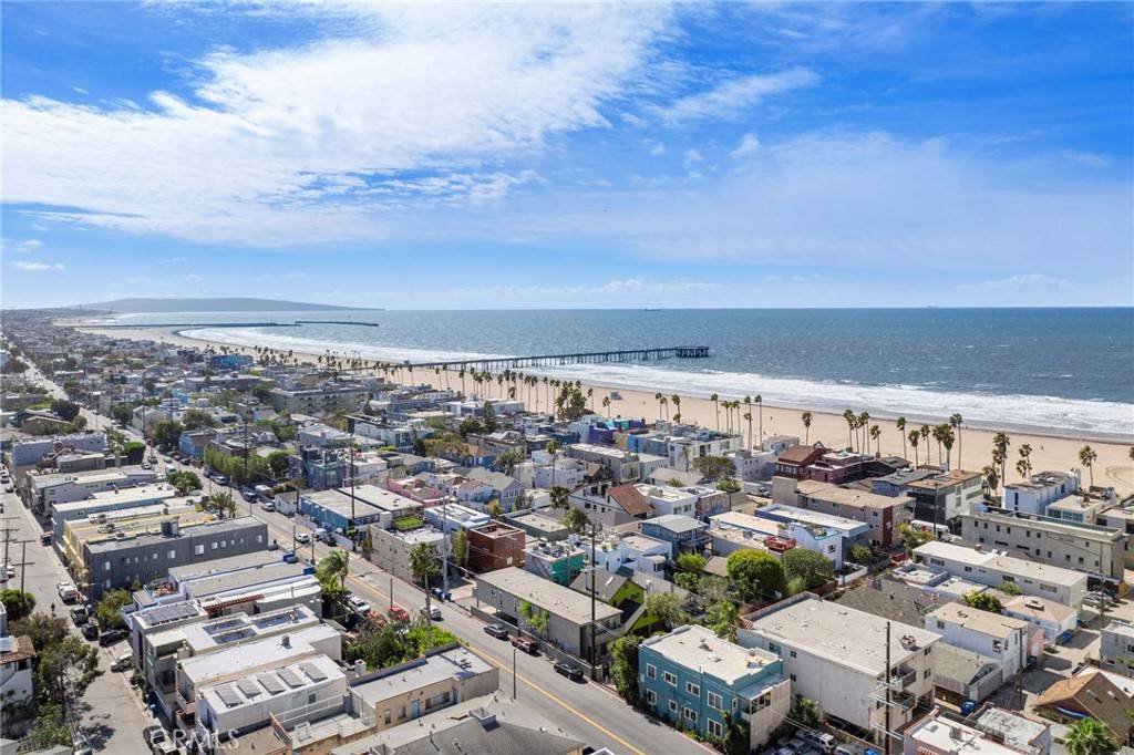 Venice, CA 90291,40 24th PL