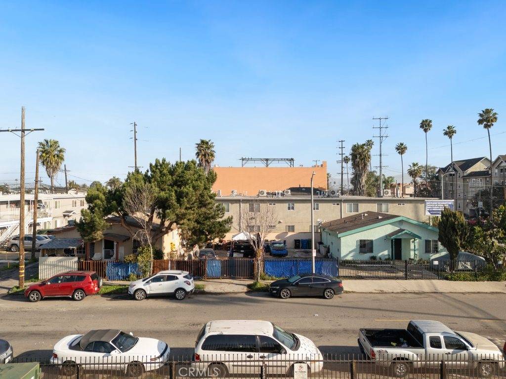 Los Angeles, CA 90044,503 W 79th ST