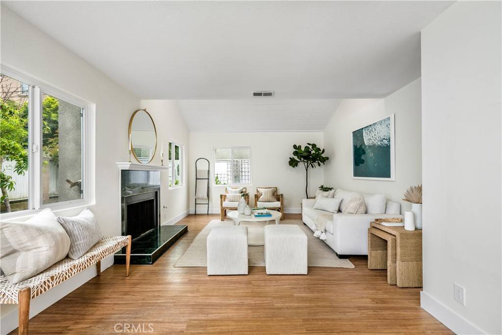 Redondo Beach, CA 90278,2222 Curtis AVE