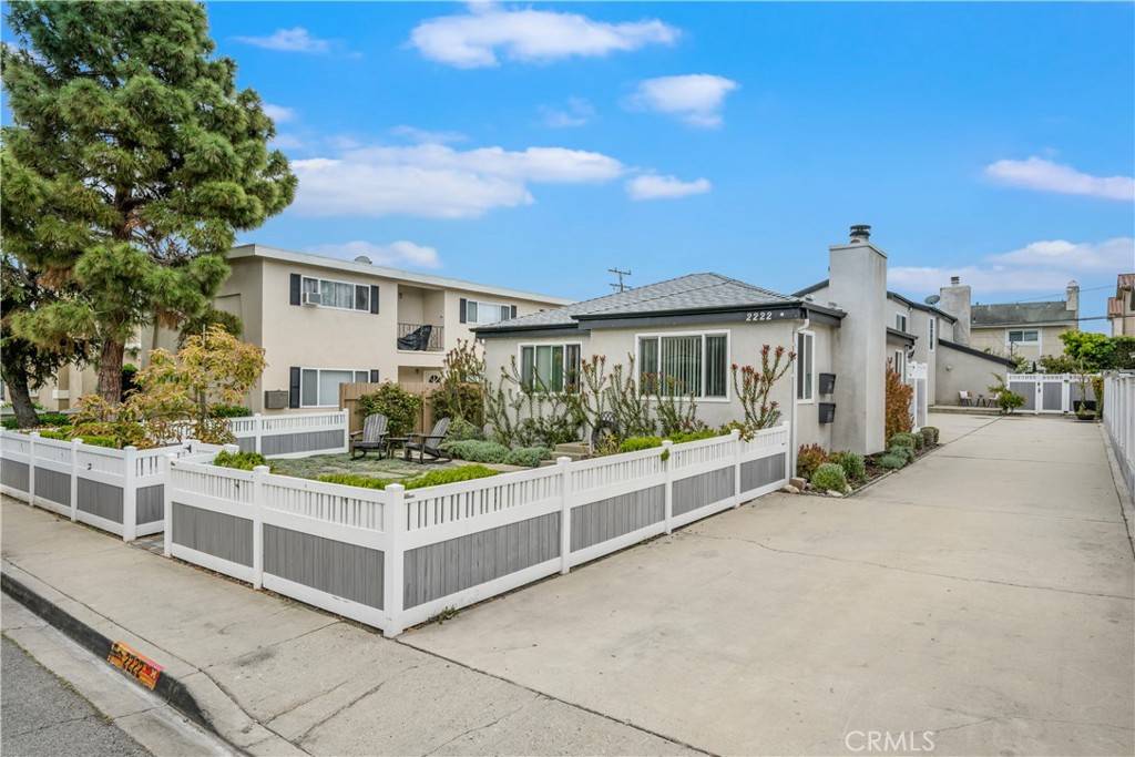 Redondo Beach, CA 90278,2222 Curtis AVE