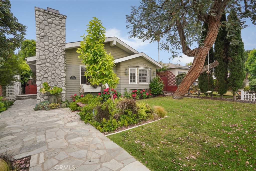 Manhattan Beach, CA 90266,724 35th ST
