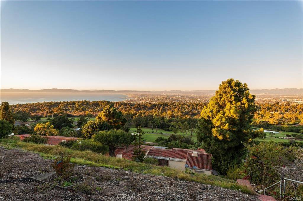 Rancho Palos Verdes, CA 90275,3296 Via Campesina