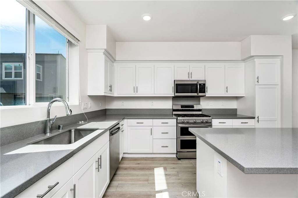 Gardena, CA 90248,7123 Ryder LN