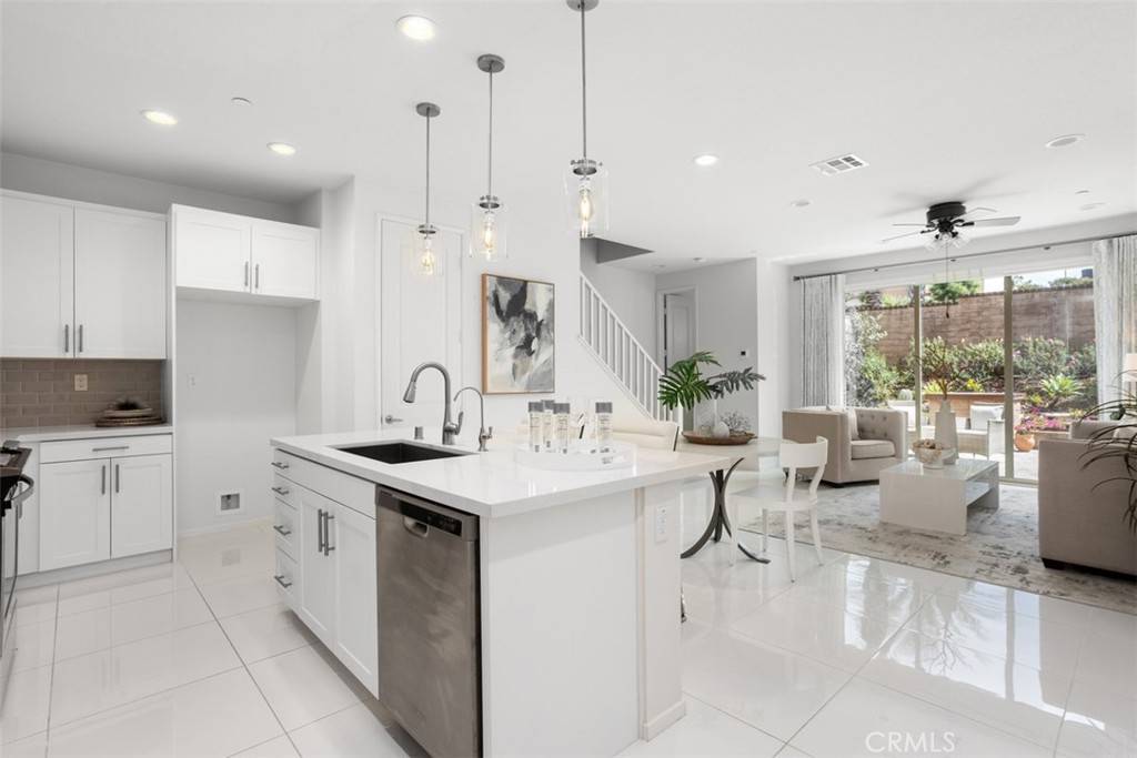 Oceanside, CA 92056,1146 Via Cuesta