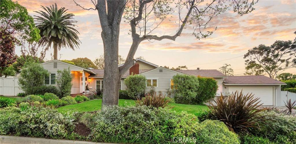 Palos Verdes Estates, CA 90274,405 Via Colorin