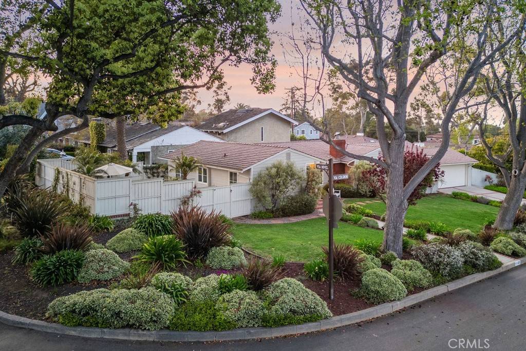 Palos Verdes Estates, CA 90274,405 Via Colorin