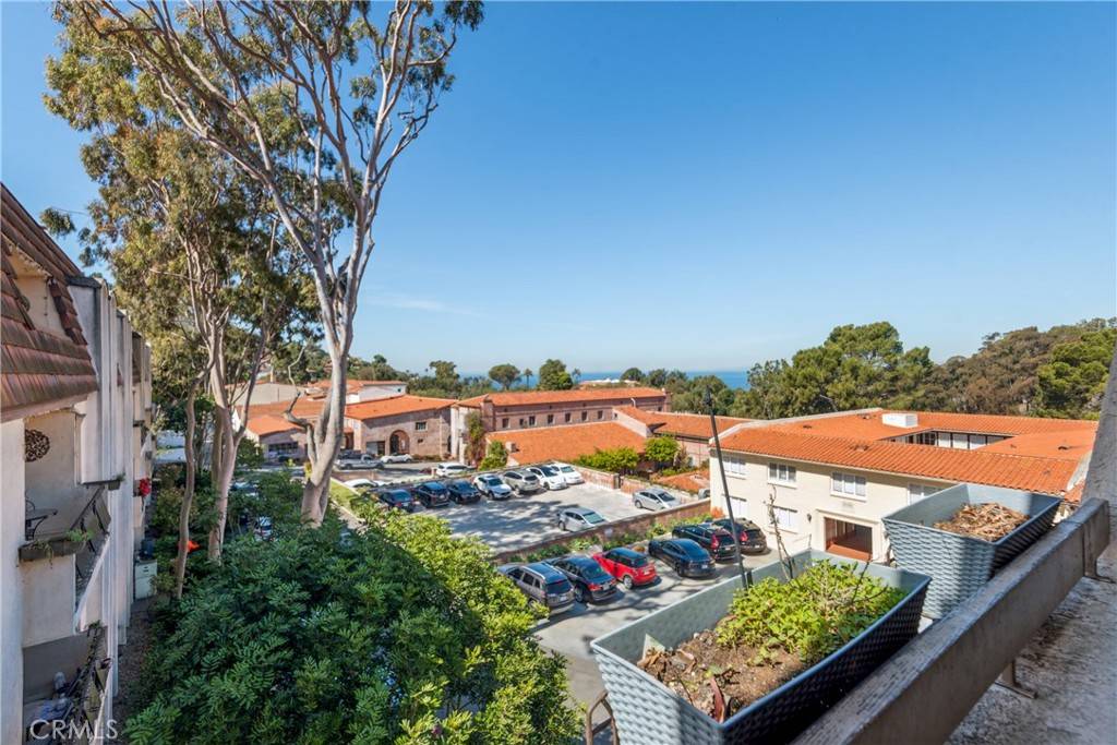 Palos Verdes Estates, CA 90274,2545 Via Campesina #303