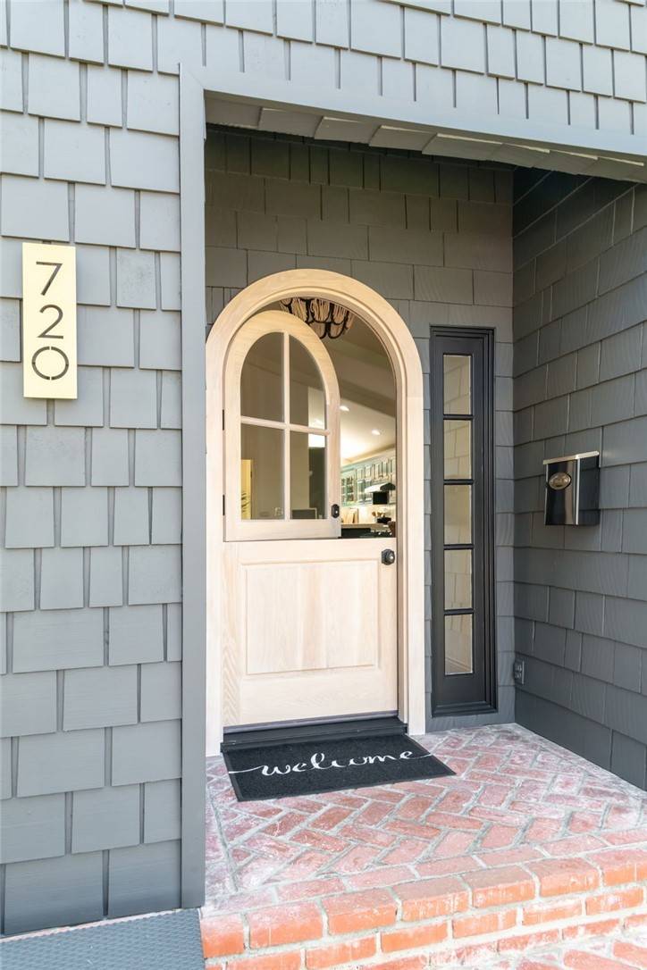 Manhattan Beach, CA 90266,720 36th ST