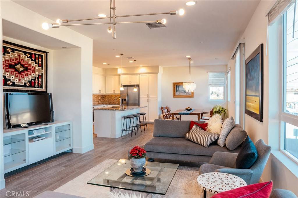 San Pedro, CA 90731,1807 S Mesa ST