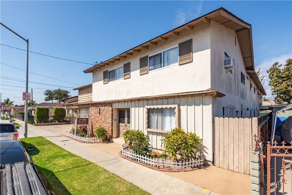 Huntington Park, CA 90255,4221 E 60th ST