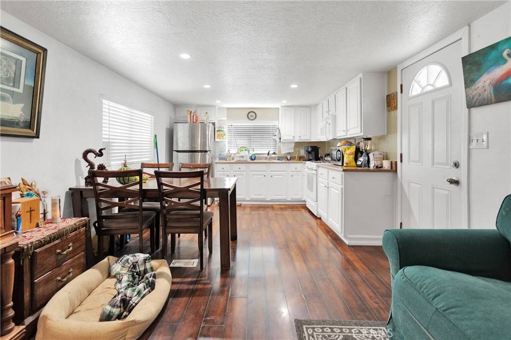 Victorville, CA 92394,15251 Village DR #54