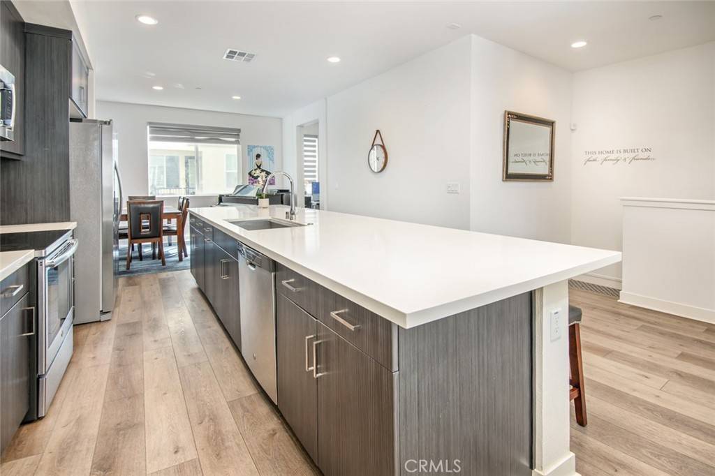 Gardena, CA 90247,318 Bridgewater WAY #6