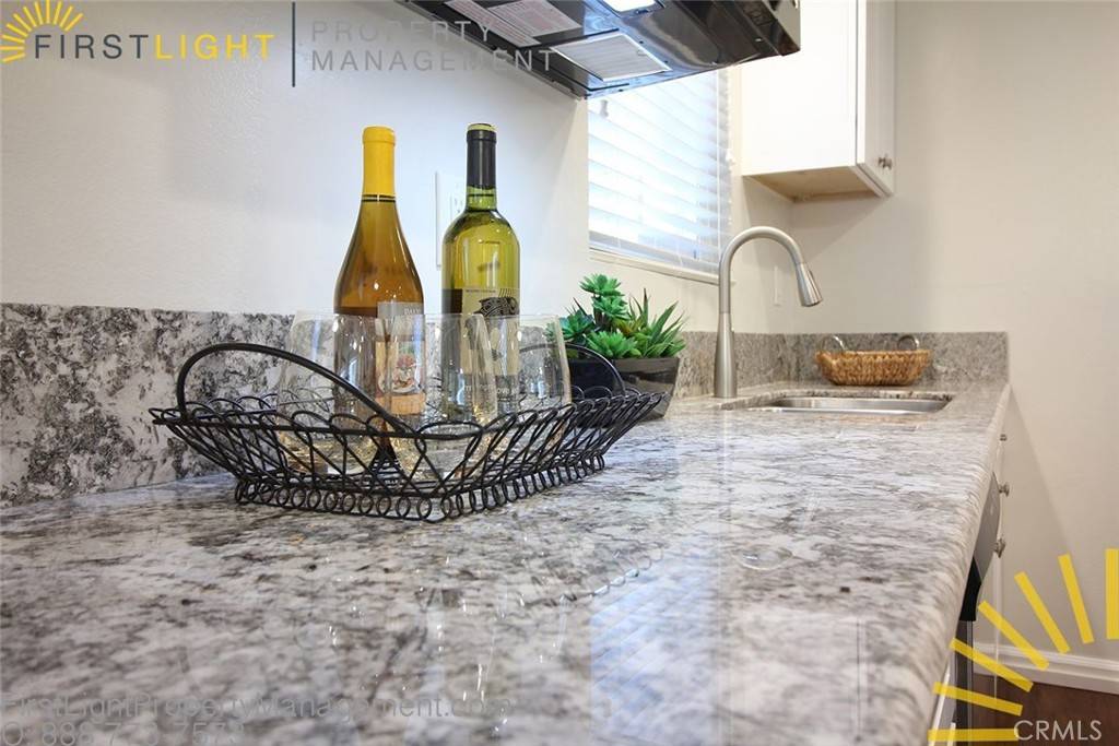 Redondo Beach, CA 90277,1322 Amethyst ST #B