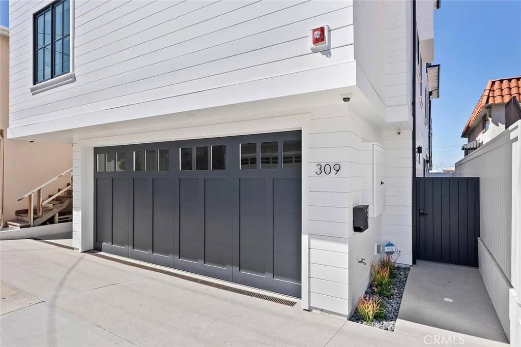 Manhattan Beach, CA 90266,309 Crest DR