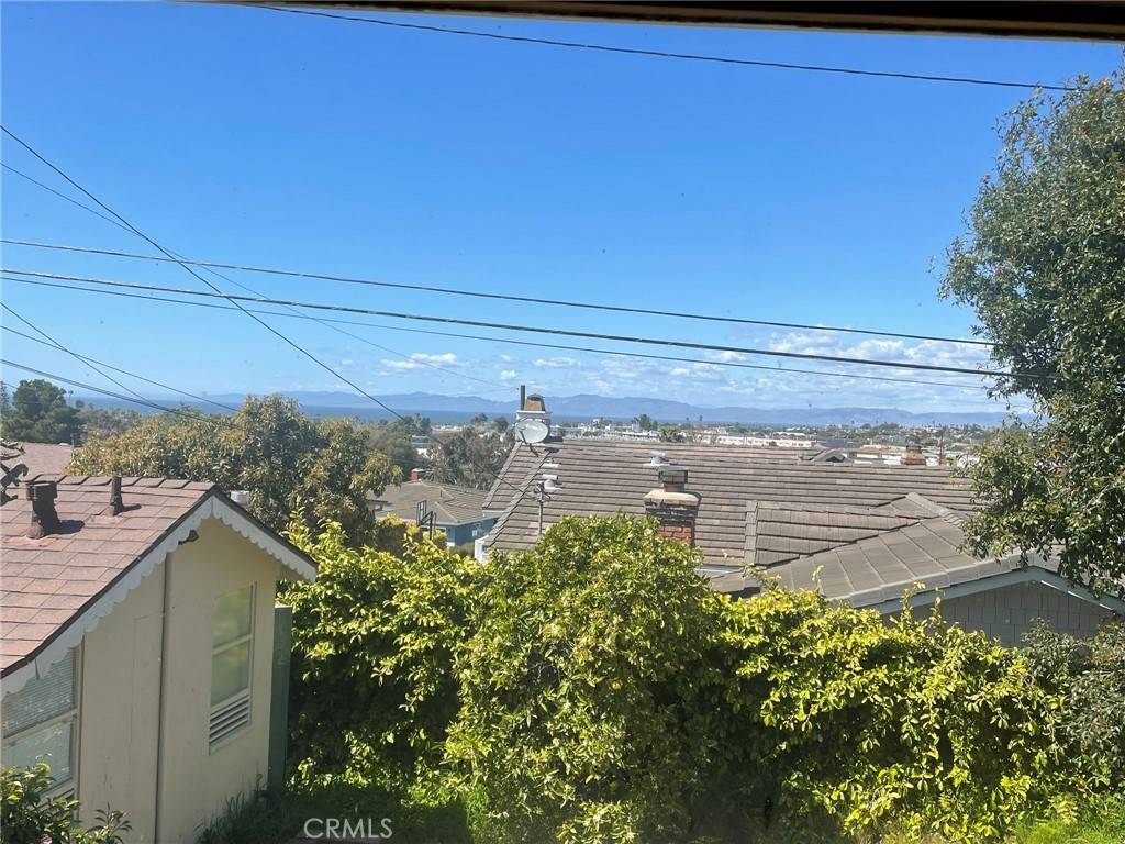 Redondo Beach, CA 90277,120 Via Los Miradores