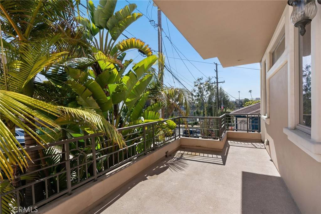 Hermosa Beach, CA 90254,619 10th ST