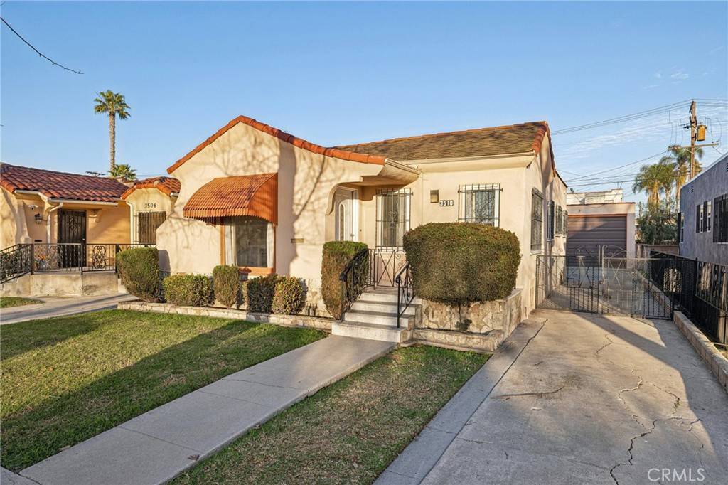 Los Angeles, CA 90016,3510 Somerset DR
