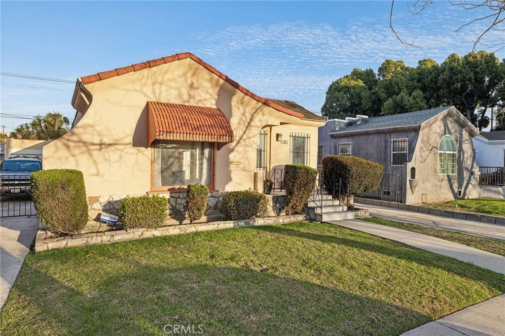 Los Angeles, CA 90016,3510 Somerset DR