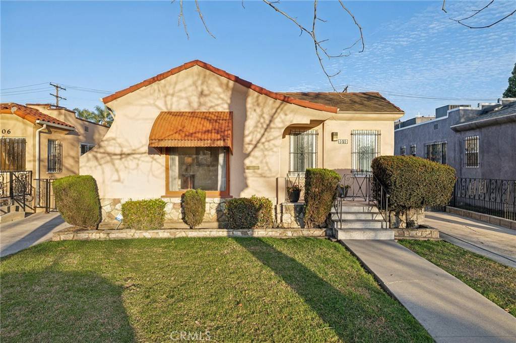 Los Angeles, CA 90016,3510 Somerset DR