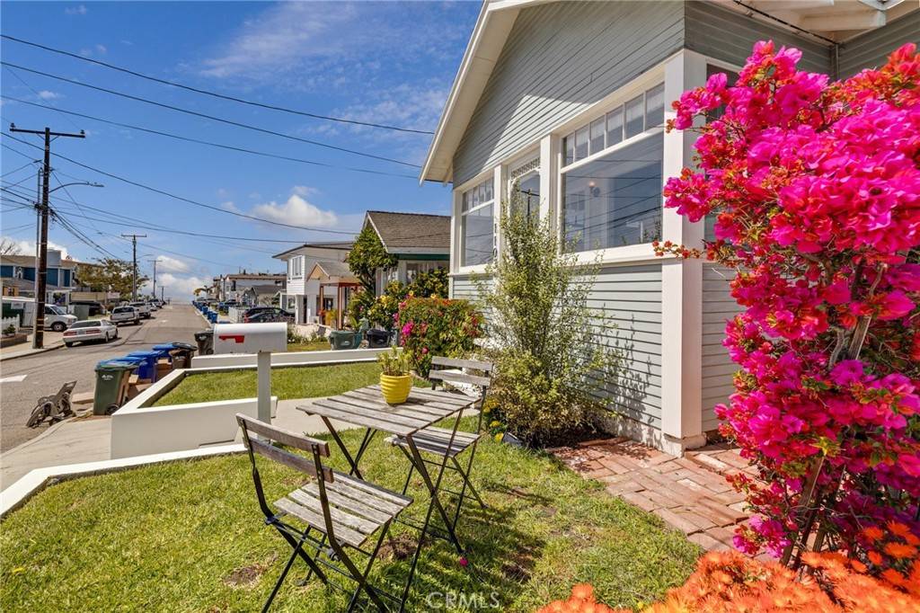 Hermosa Beach, CA 90254,1103 2nd ST