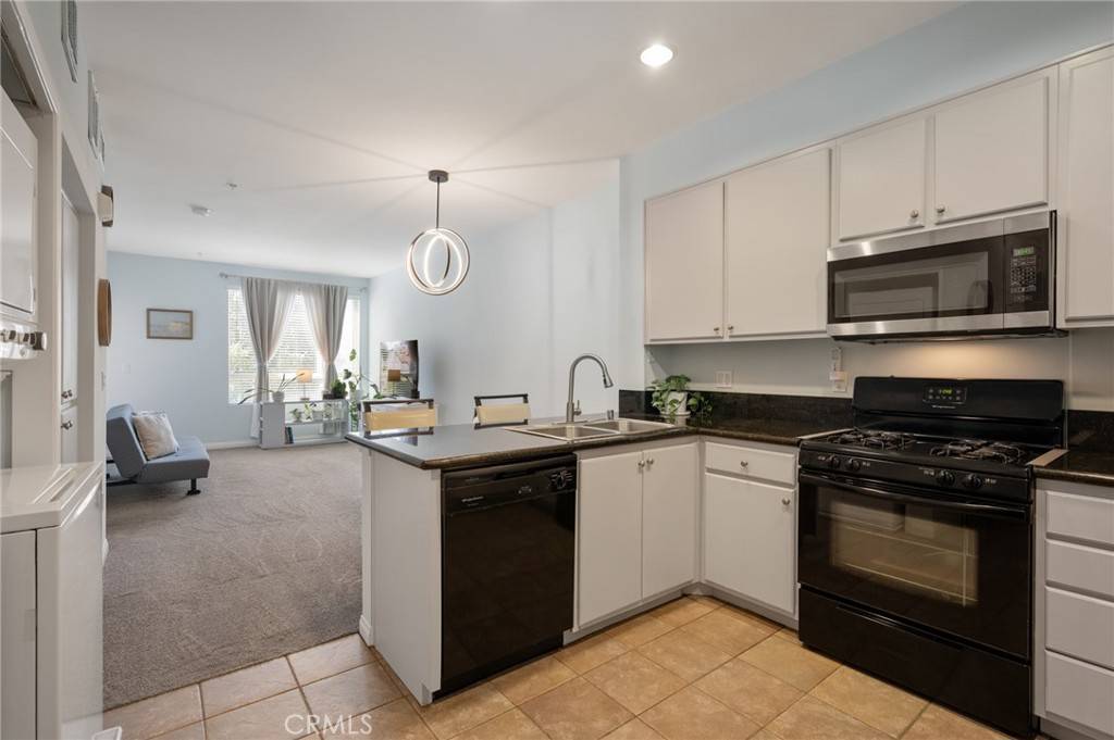 Torrance, CA 90501,2742 Cabrillo AVE #204