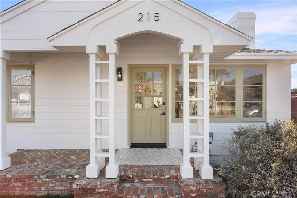 Costa Mesa, CA 92627,215 Cabrillo ST