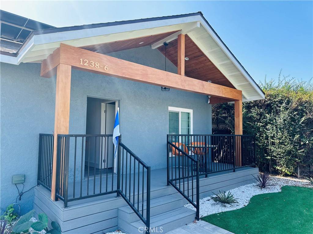 Los Angeles, CA 90044,1238 W 90th PL