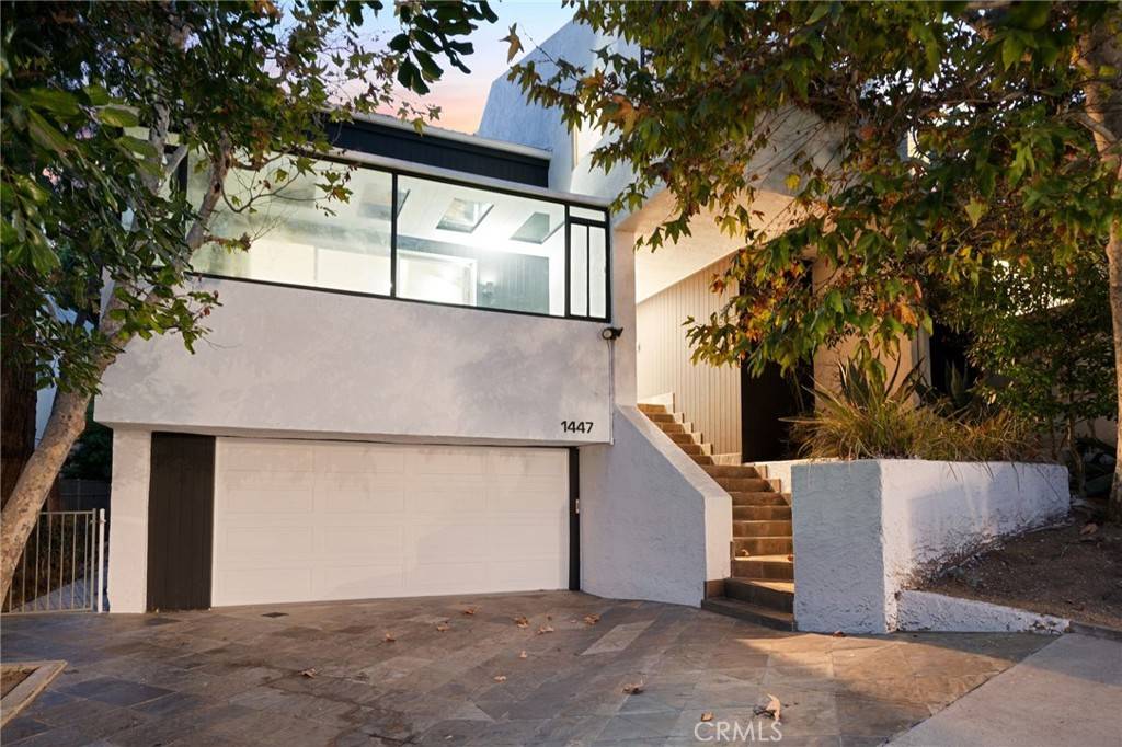 West Hollywood, CA 90069,1447 N Kings RD