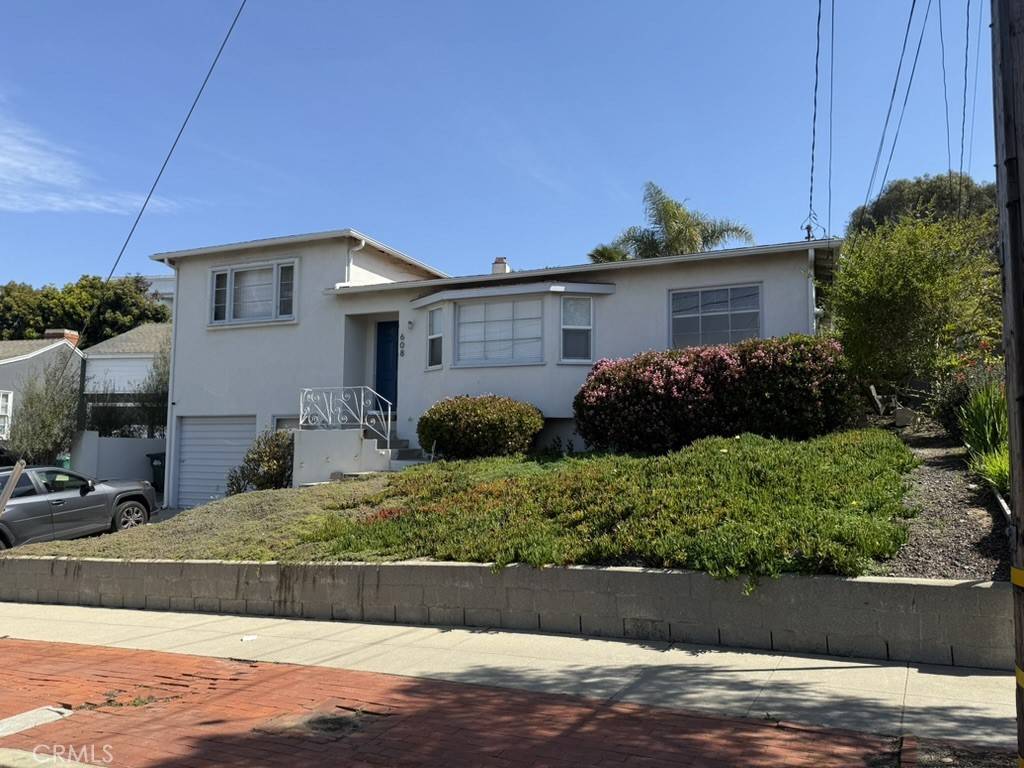 Redondo Beach, CA 90277,608 S Gertruda AVE