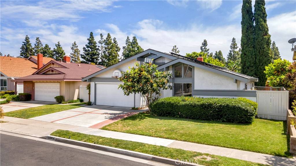 Tustin, CA 92780,14882 Bridgeport RD