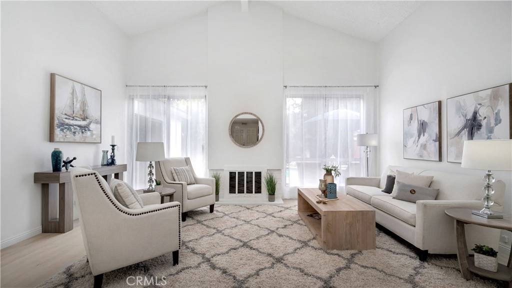 Tustin, CA 92780,14882 Bridgeport RD