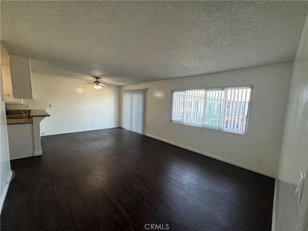Torrance, CA 90503,3649 Emerald ST #110