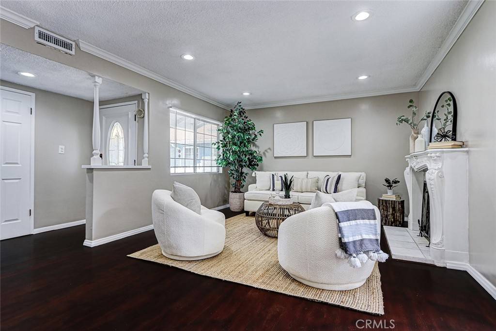 Redondo Beach, CA 90277,312 N Prospect AVE