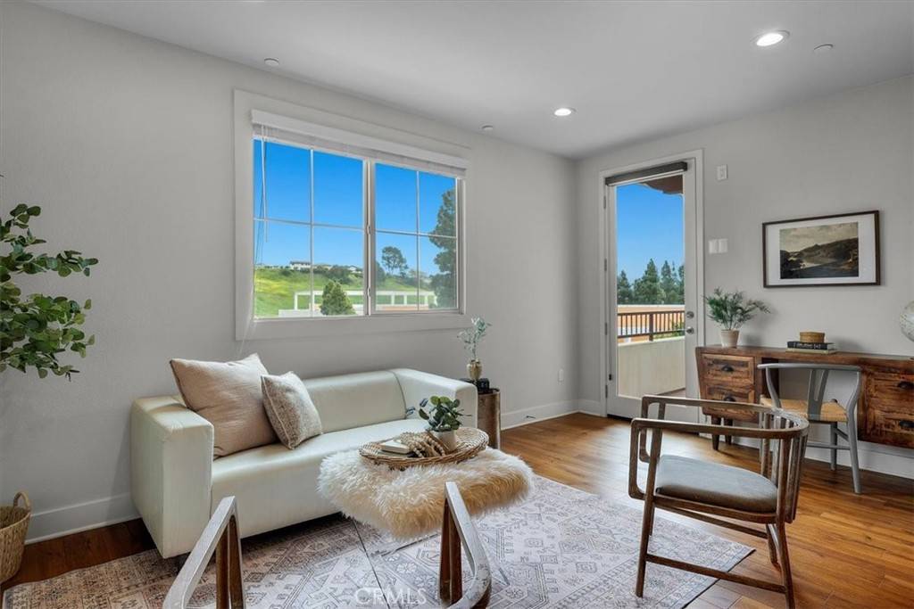 Rolling Hills Estates, CA 90274,627 Deep Valley DR #302