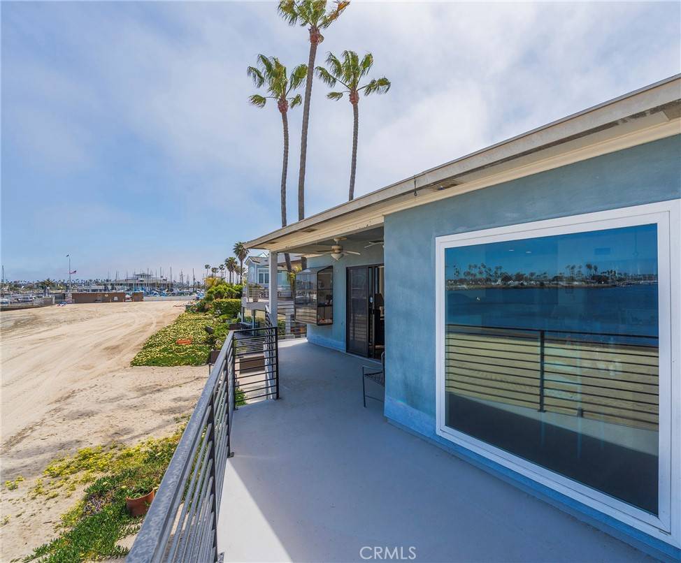 Long Beach, CA 90803,53 68th PL