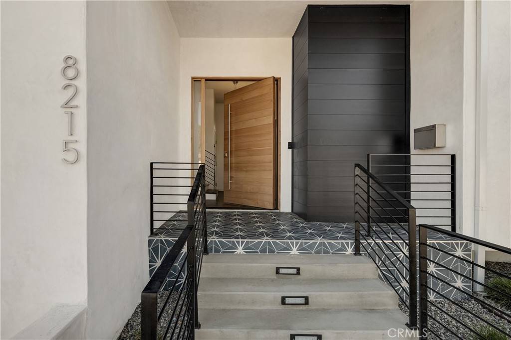 Playa Del Rey, CA 90293,8215 Calabar AVE