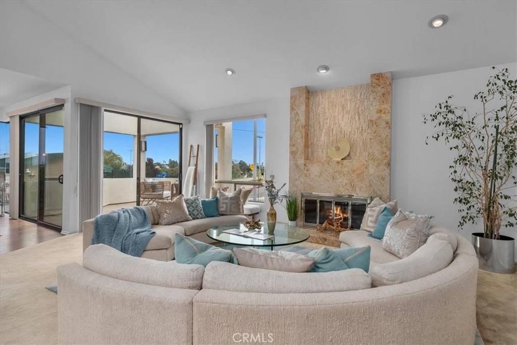 Manhattan Beach, CA 90266,1467 18th ST