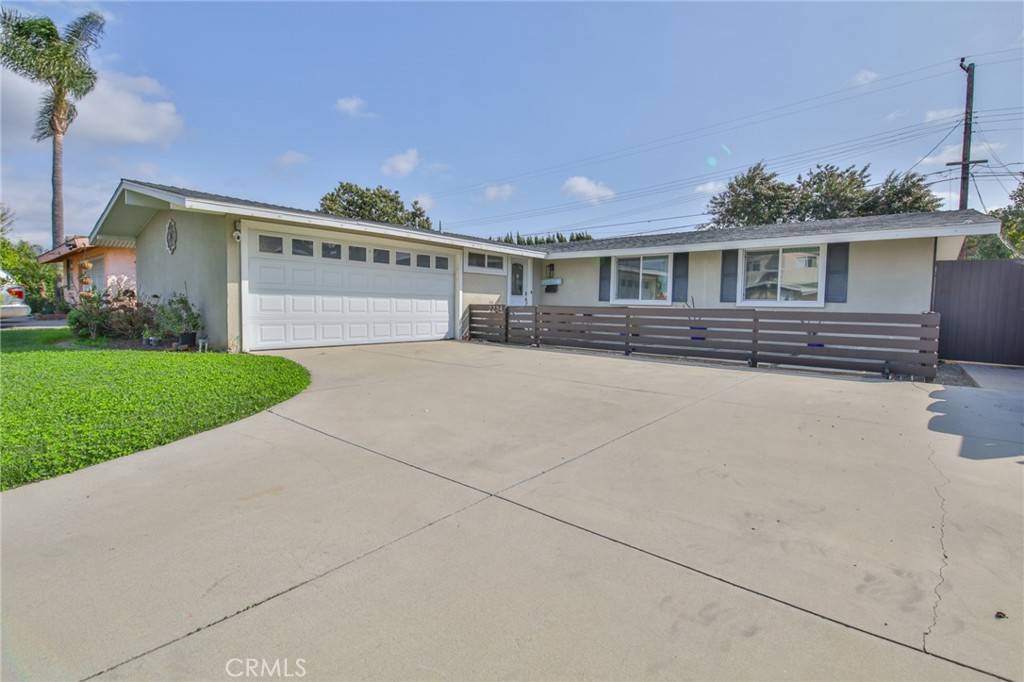 Orange, CA 92868,2234 W Palm AVE