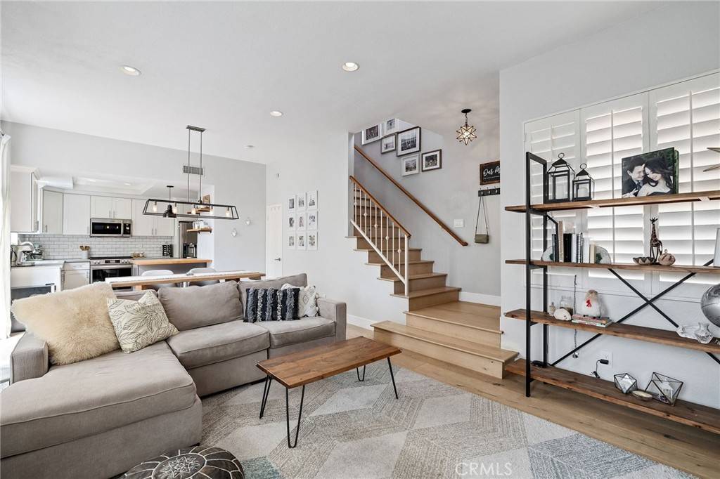 Redondo Beach, CA 90278,1902 Carnegie LN #B