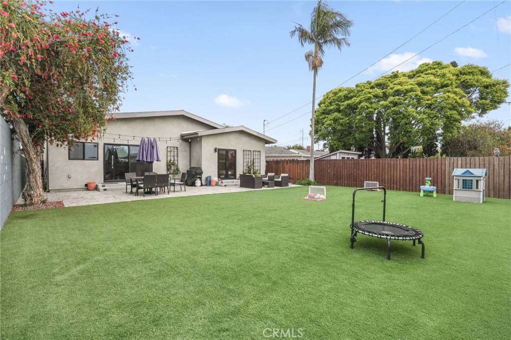 Hawthorne, CA 90250,4840 W 139th ST
