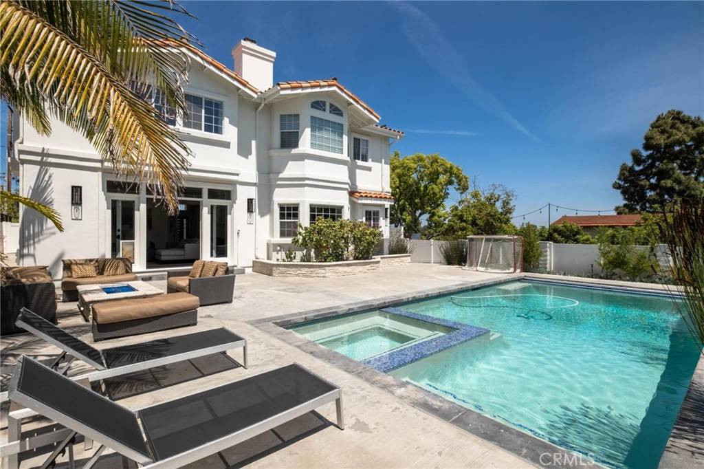 Manhattan Beach, CA 90266,1646 1st ST