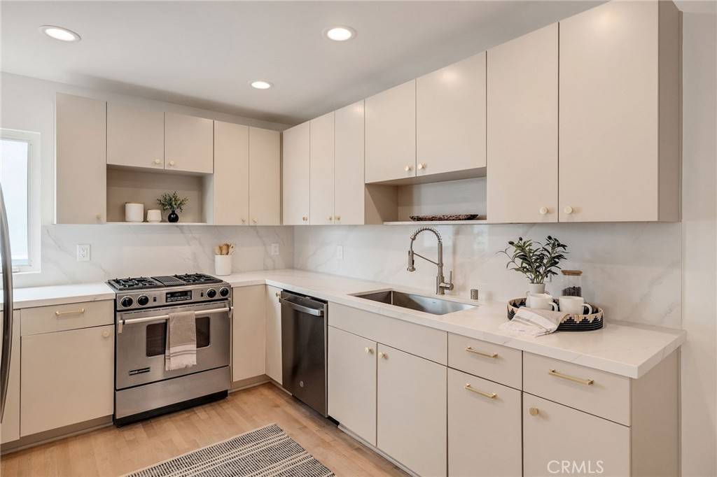 Hermosa Beach, CA 90254,1429 Manhattan AVE
