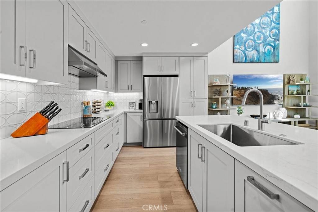Redondo Beach, CA 90278,2902 Foundry CT