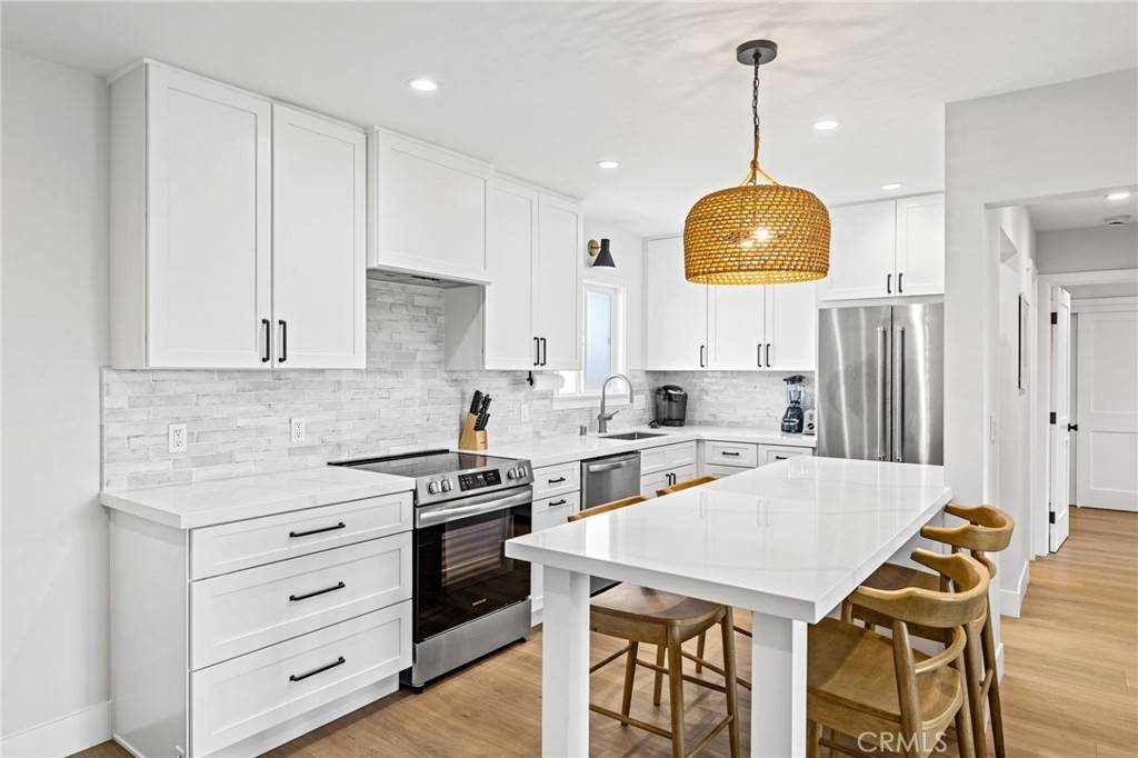 Hermosa Beach, CA 90254,15 15th ST #19