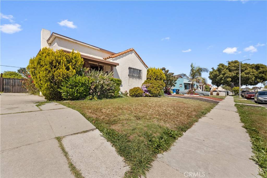 Los Angeles, CA 90044,627 W 111th PL