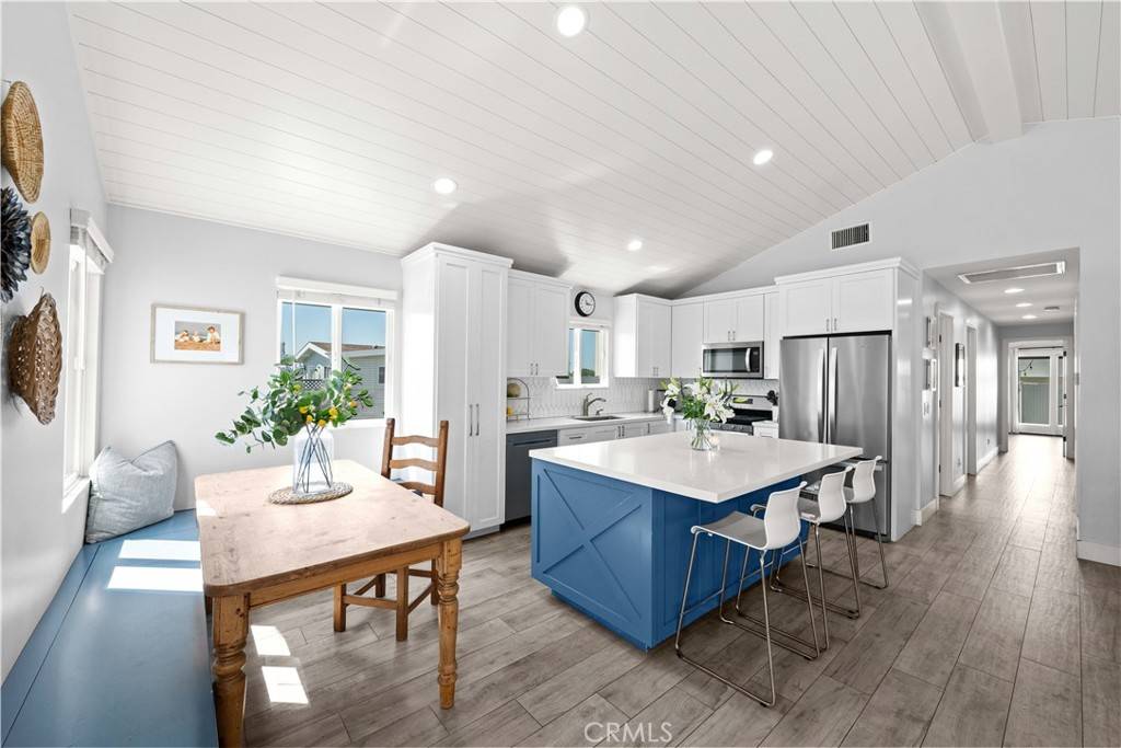 El Segundo, CA 90245,521 Penn ST