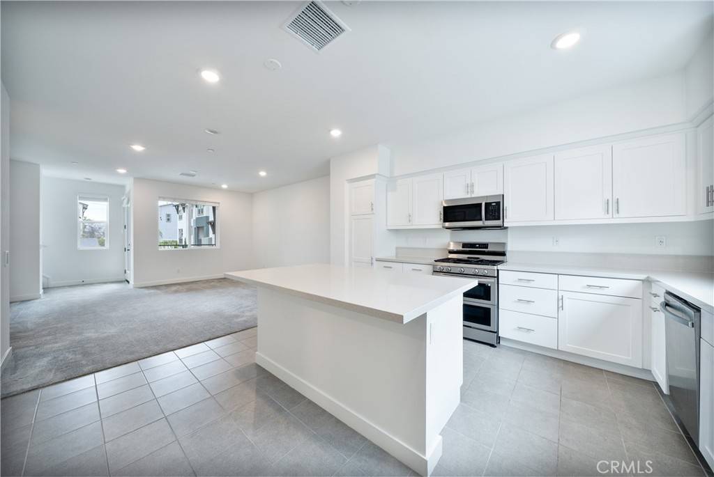 13608 Bria Lane Gardena, CA 90247