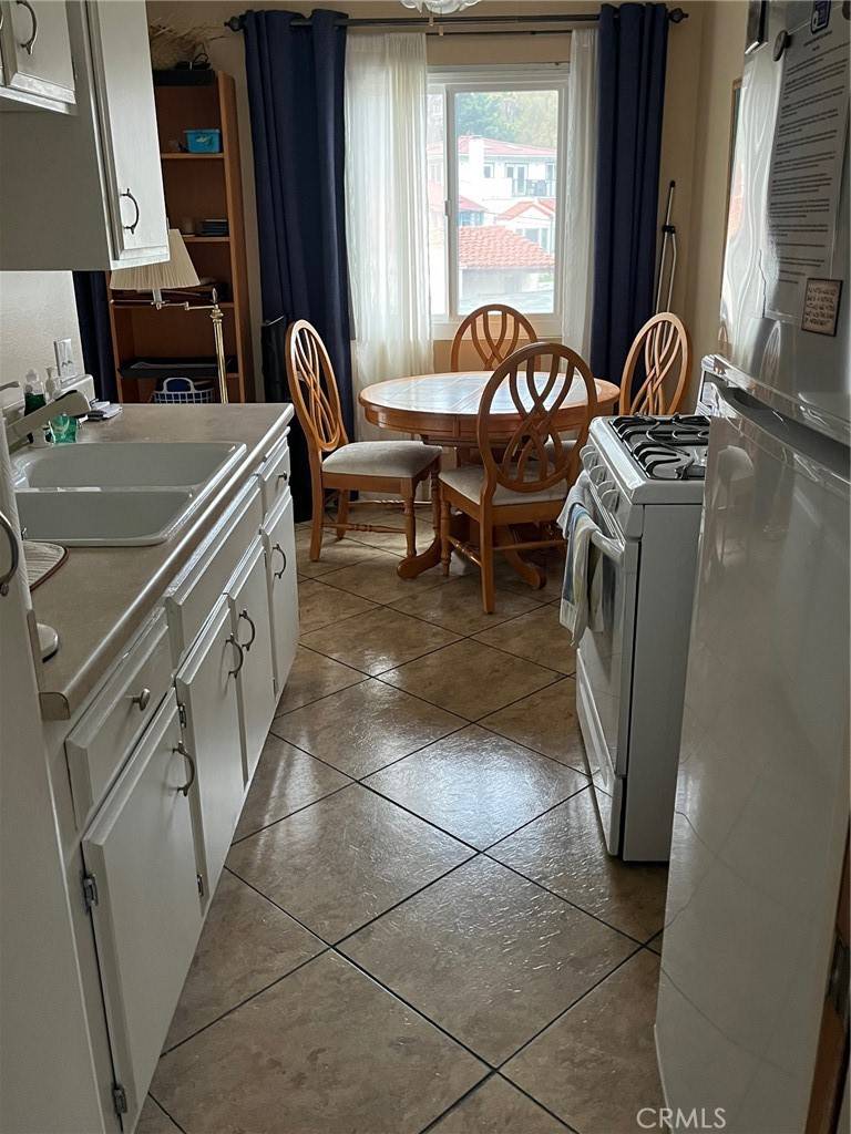 335 Whittley AVE #10 Avalon, CA 90704